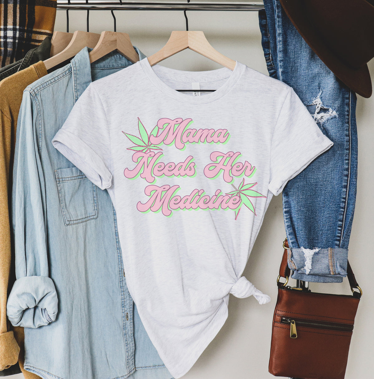 Weed mom tshirt with weed leafs - HighCiti