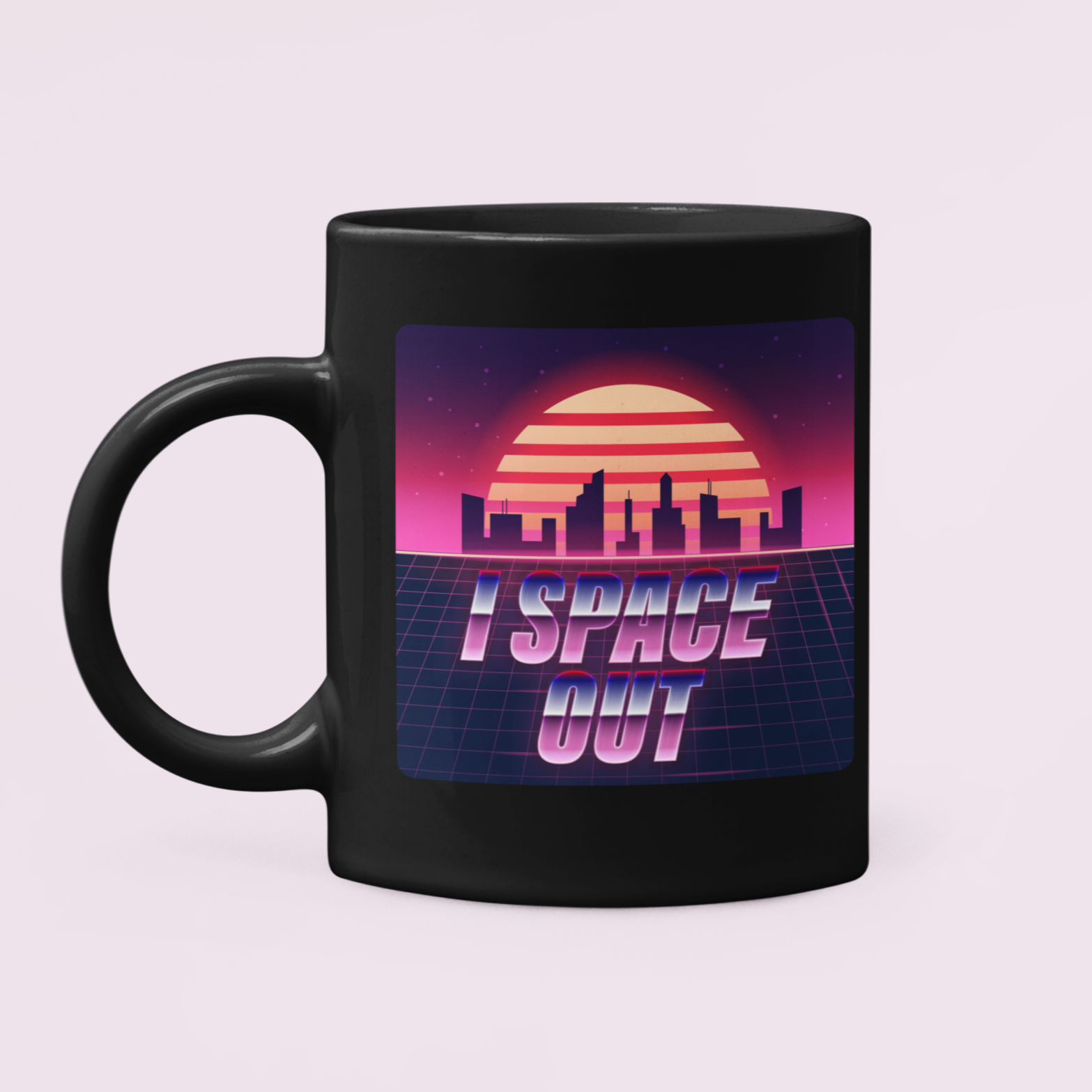 Black mug with a retro graphic saying I space out - HighCiti
