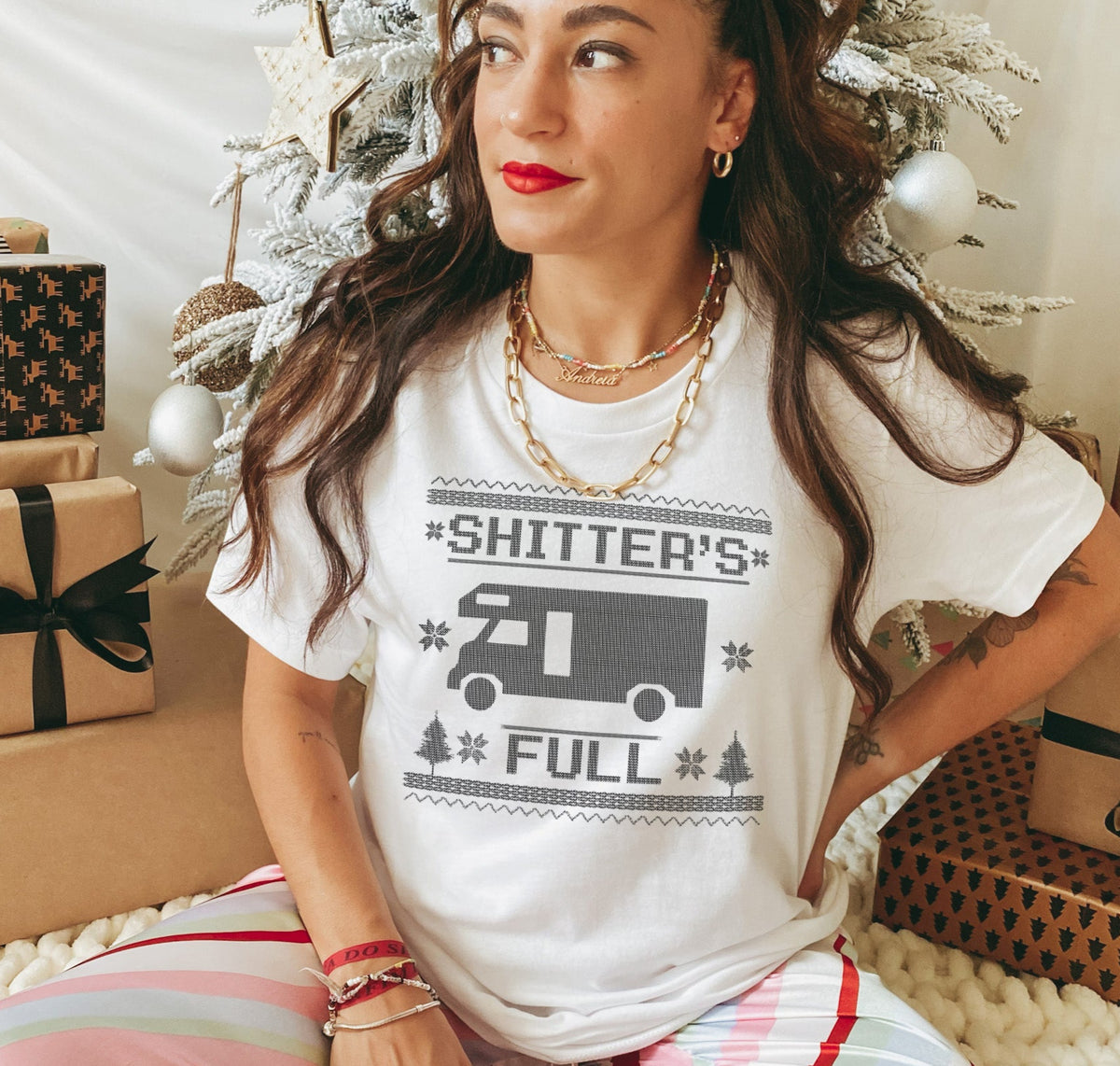 white shirt that says shitter's full - HighCiti