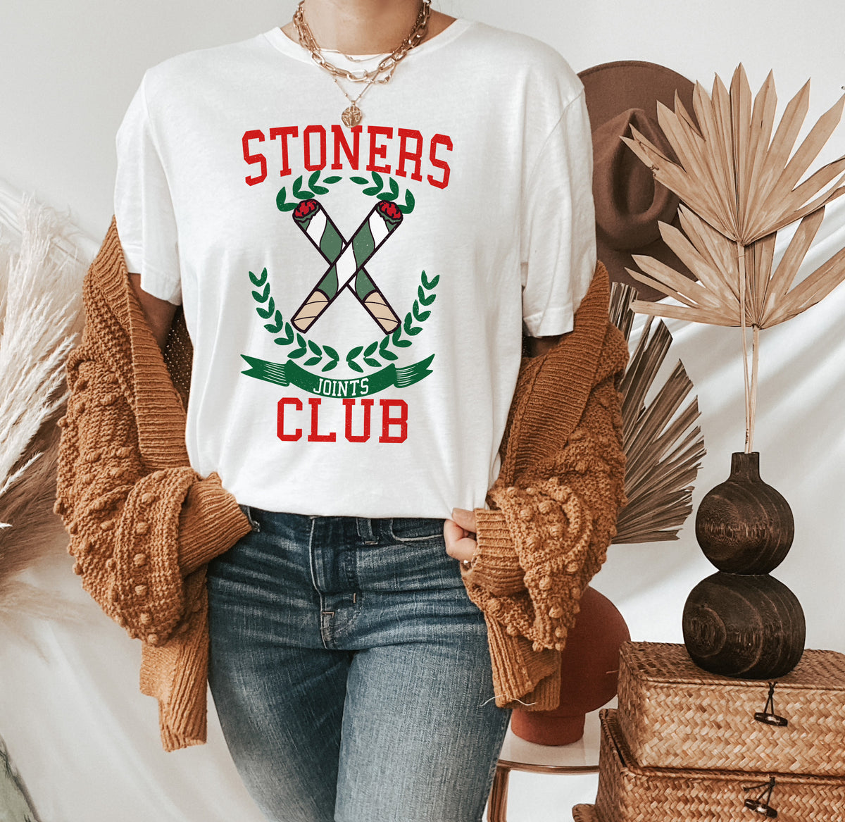 white shirt with joints saying stoners club - HighCiti